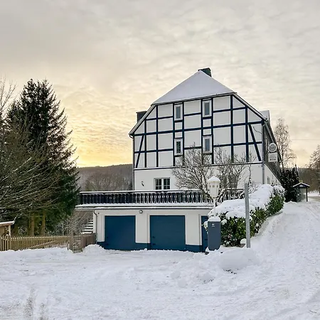 Groepshuis Waldfrieden Holiday home